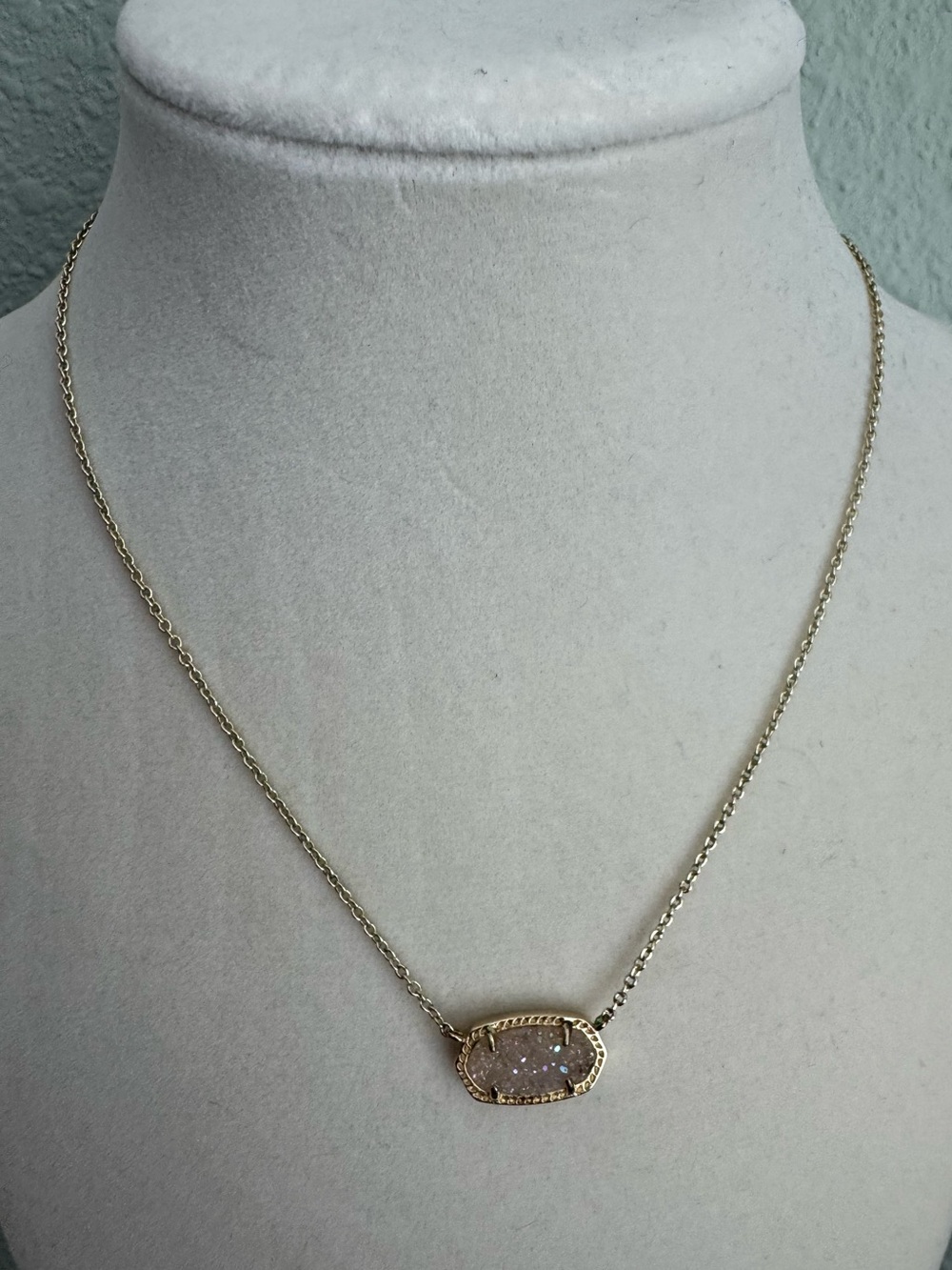 Kendra Scott Elisa Gold Pendant Necklace - Iridescent Drusy